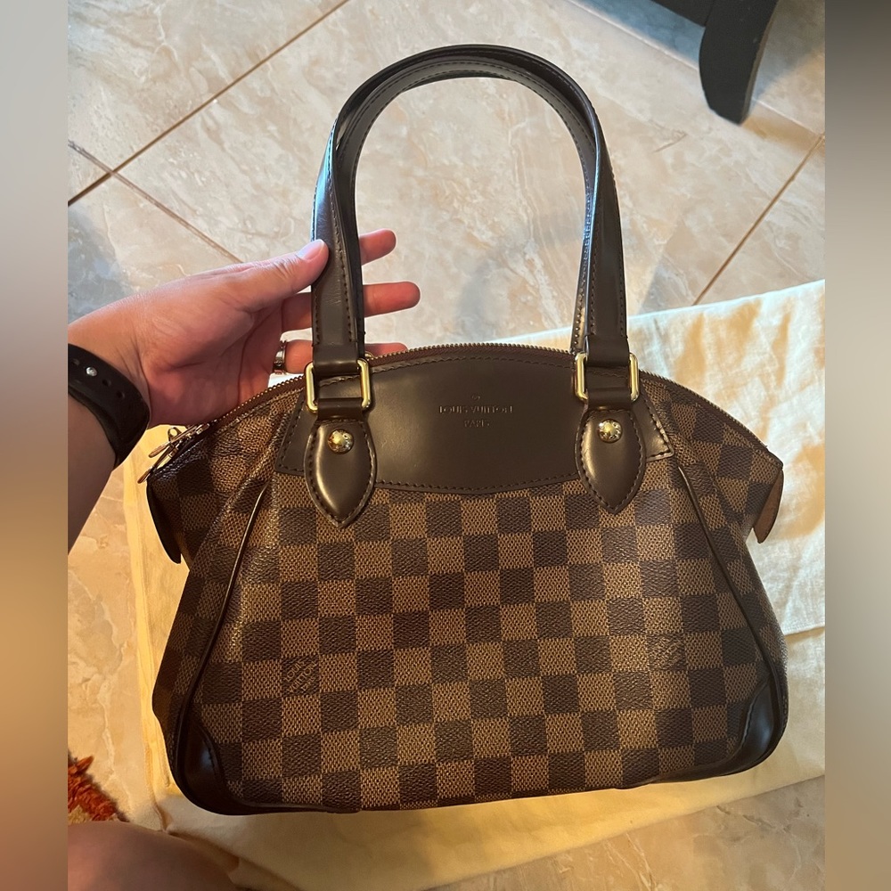 Louis Vuitton Verona Handbag Damier